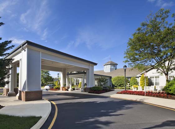 vibrant lifestyle at crestwood manor